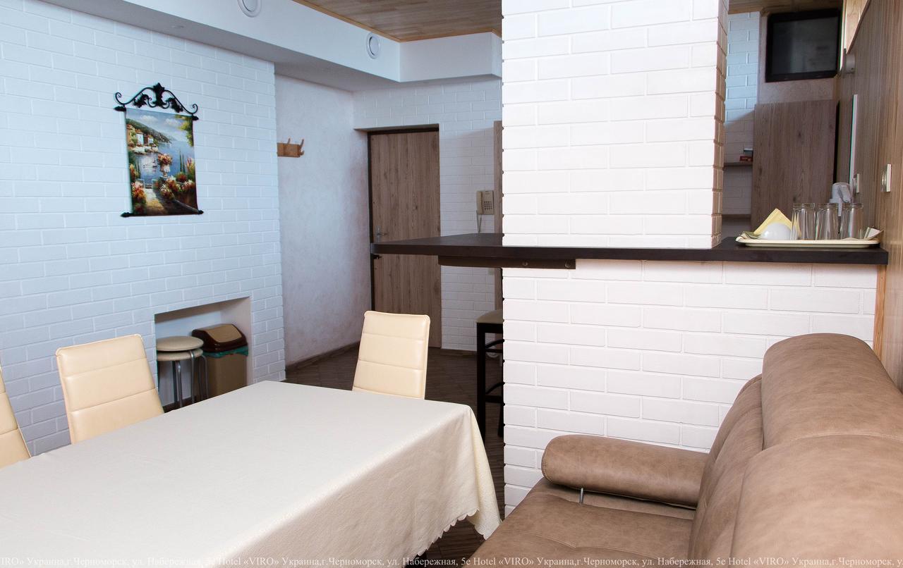 Viro Hotel Tjornomorsk Eksteriør billede